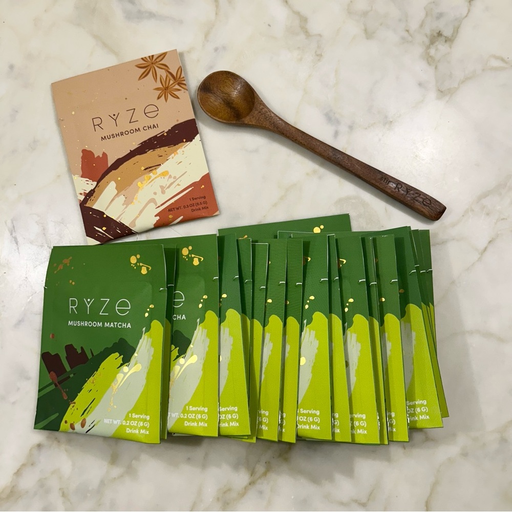 RYŻE mushroom Matcha & Chai & Wooden spoon